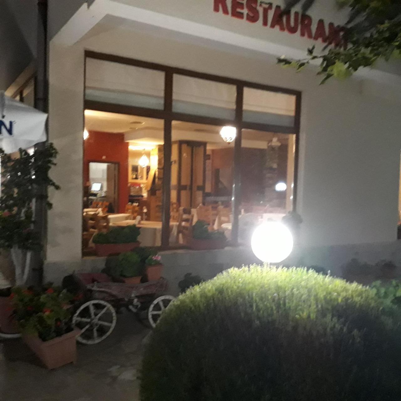 Hotel Sea Vista Sveti Vlas Exterior photo