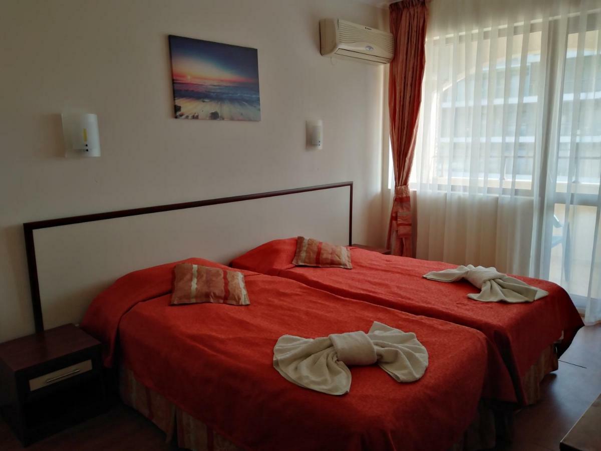 Hotel Sea Vista Sveti Vlas Exterior photo