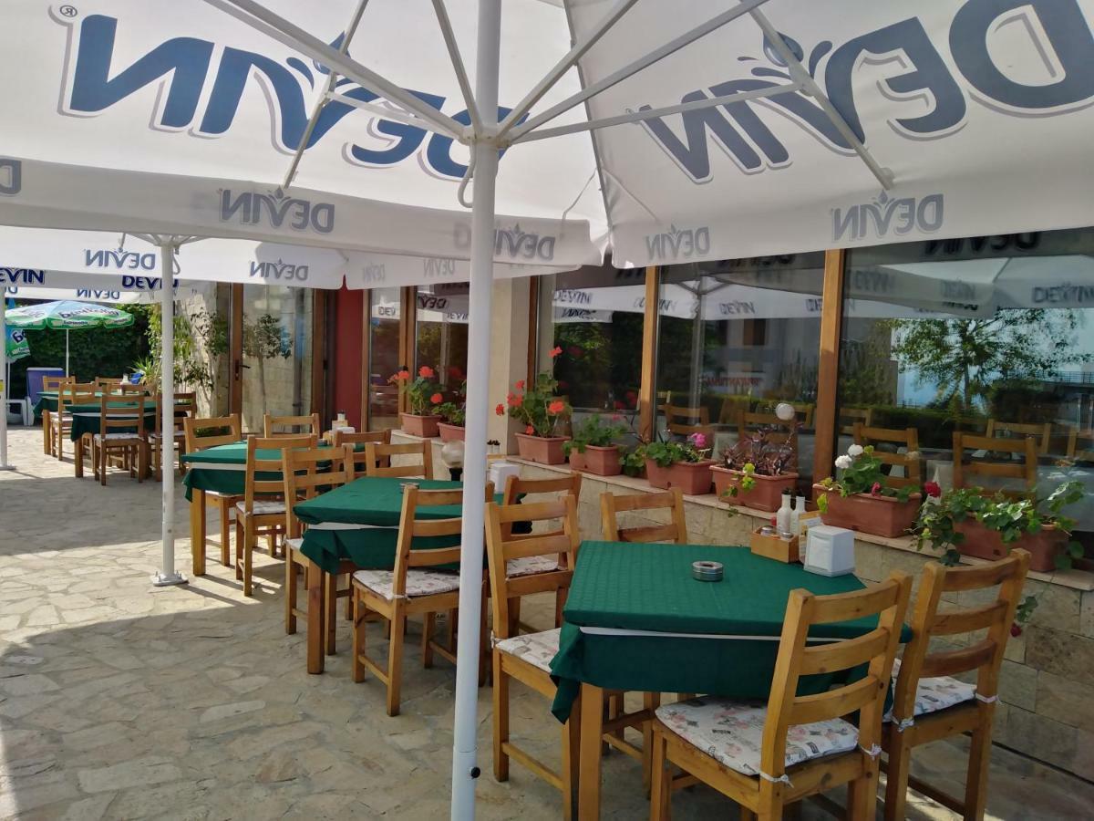 Hotel Sea Vista Sveti Vlas Exterior photo